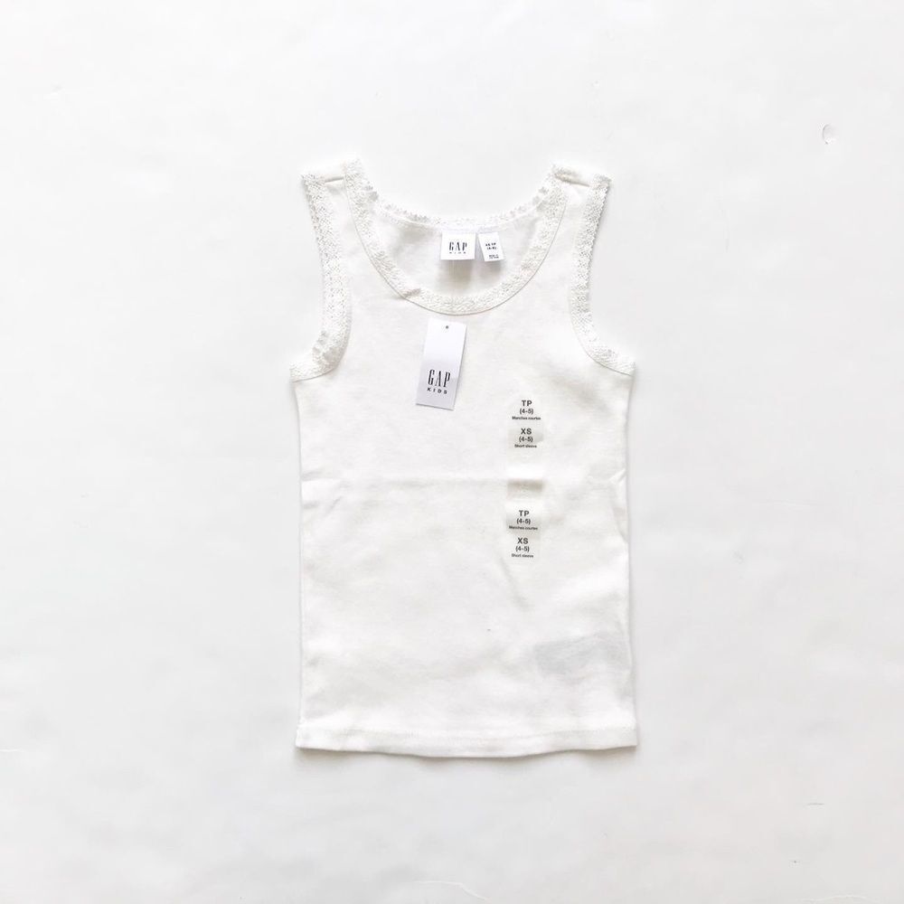 Gapkids NWT off white lace hem tank  XS(4-5T)